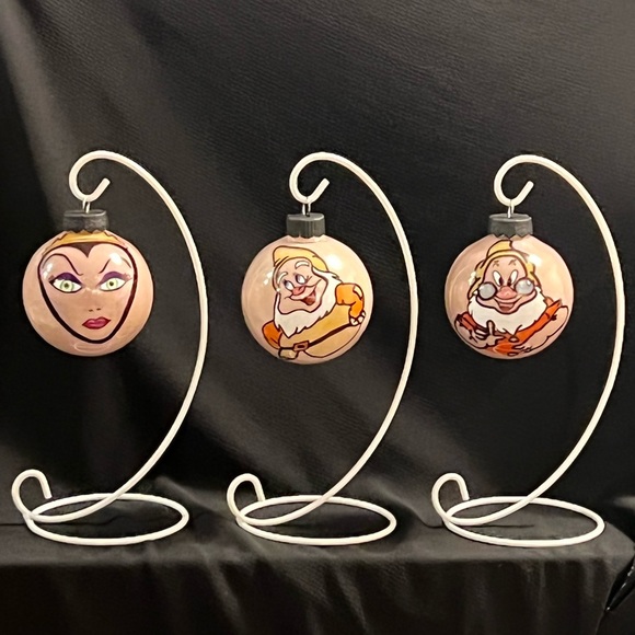 The Adventures Of Snow White & The Seven Dwarfs - Picture 3 of 5